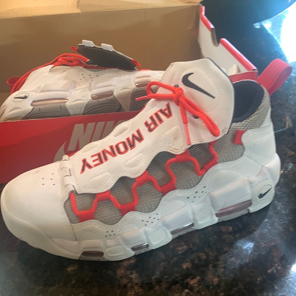 Air Money